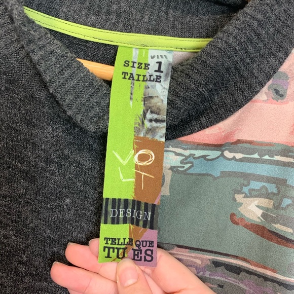 Volt Design Asymmetrical Hem Turtleneck Sweater - Picture 3 of 3